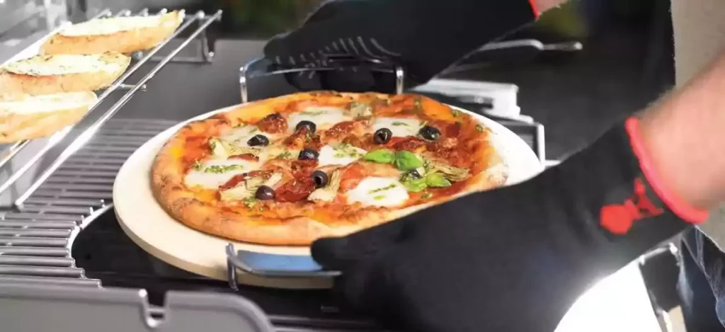 how to use pizza stone