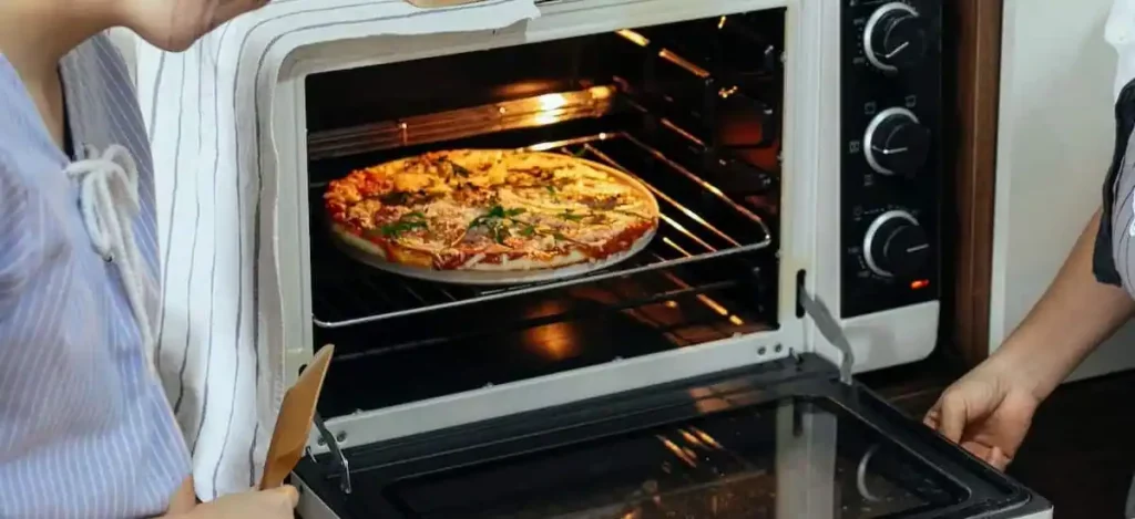 reheat pizza in toaster oven