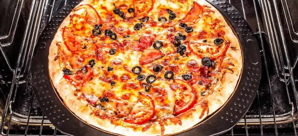how long to cook homemade pizza at 350